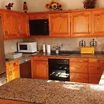 Sunny House With Private Pool And Sea View بيت للعطل