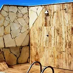 بيت للعطل Sunny House With Private Pool And Sea View أذيخي