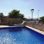 Sunny House With Private Pool And Sea View بيت للعطل *