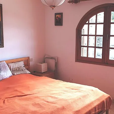 Hébergement de vacances Sunny House With Private Pool And Sea View *