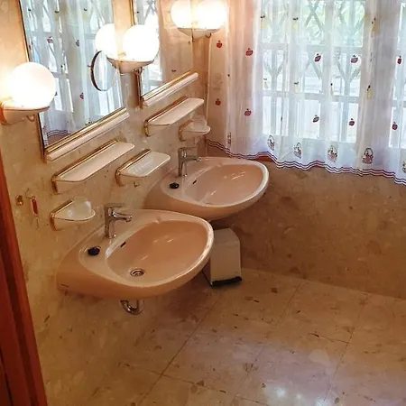 Sunny House With Private Pool And Sea View Дом отдыха