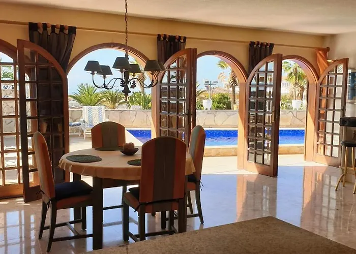 Sunny House With Private Pool And Sea View *