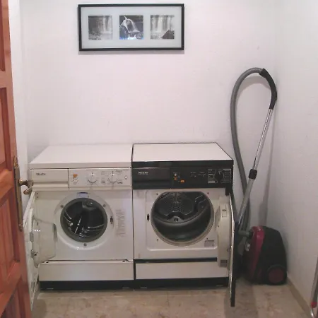 Vakantiehuis Sunny House With Private Pool And Sea View