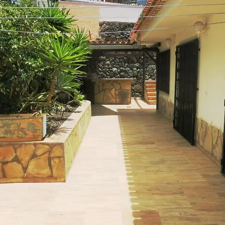 Sunny House With Private Pool And Sea View Vakantiehuis *