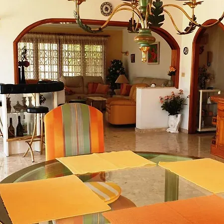 Ferienhaus Sunny House With Private Pool And Sea View