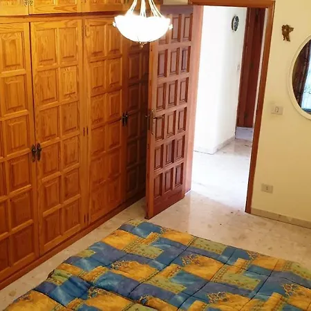 Semesterbostad Sunny House With Private Pool And Sea View Costa Adeje (Tenerife)