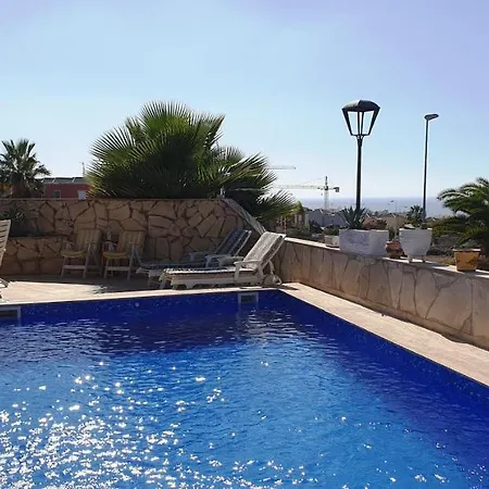 Sunny House With Private Pool And Sea View 펜션 *