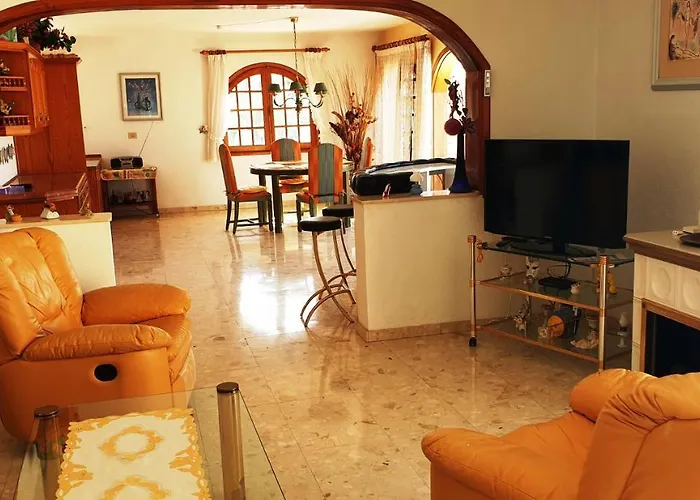 Sunny House With Private Pool And Sea View *