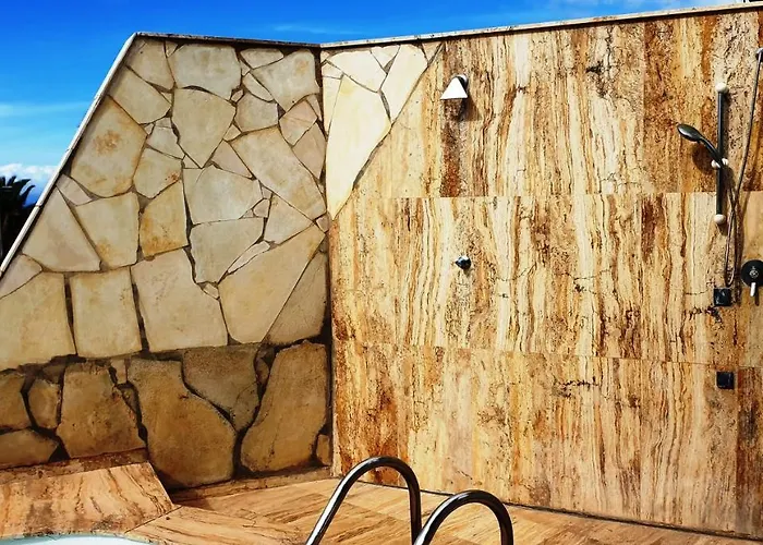 Дом отдыха Sunny House With Private Pool And Sea View Адехе