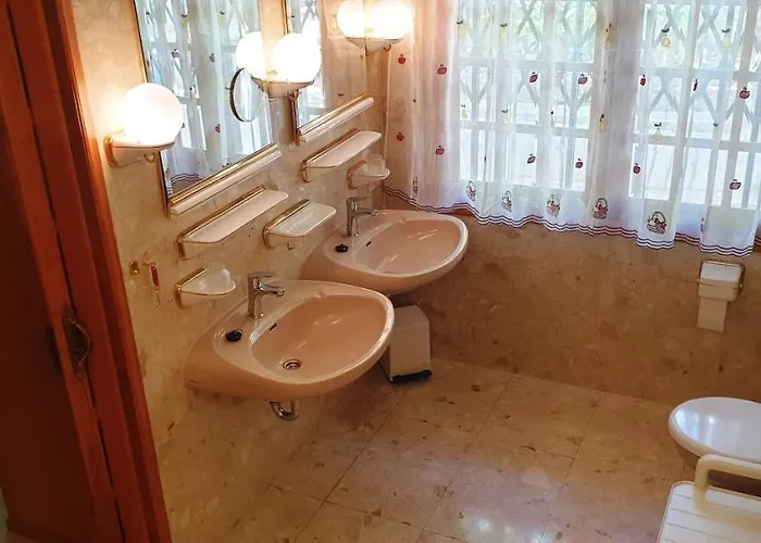 Sunny House With Private Pool And Sea View Сasa de vacaciones